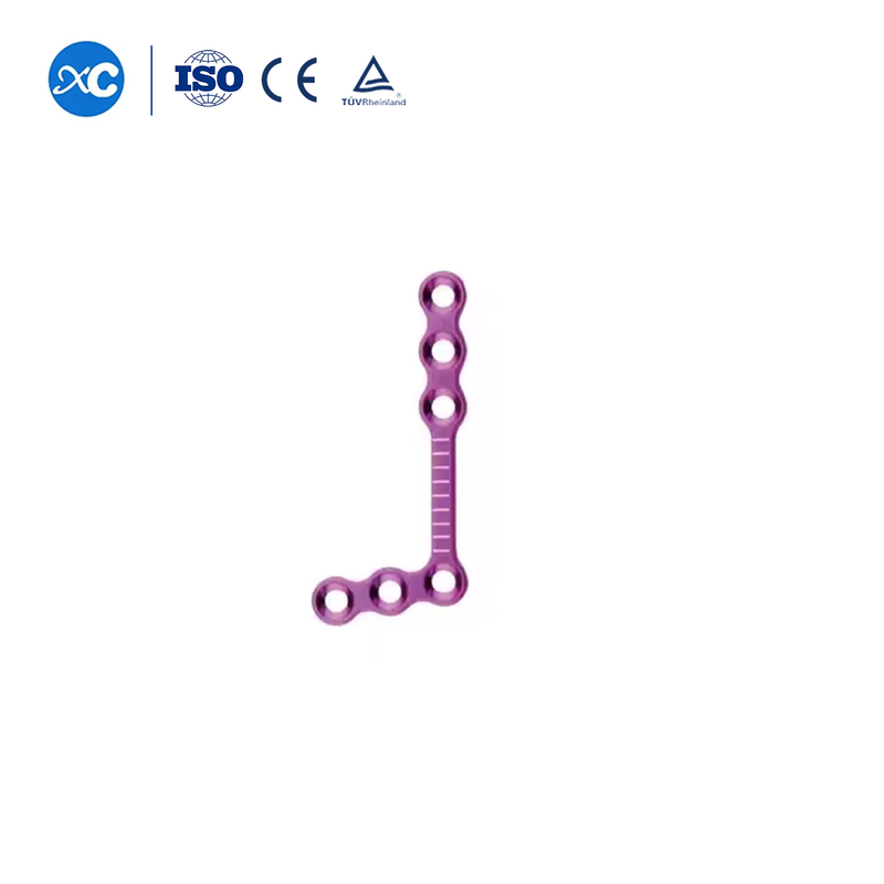 1.5 Ортогнатическая пластина Micro 110°L 
